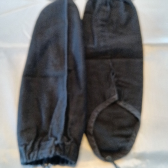 Costumes - Picture 6 of 15